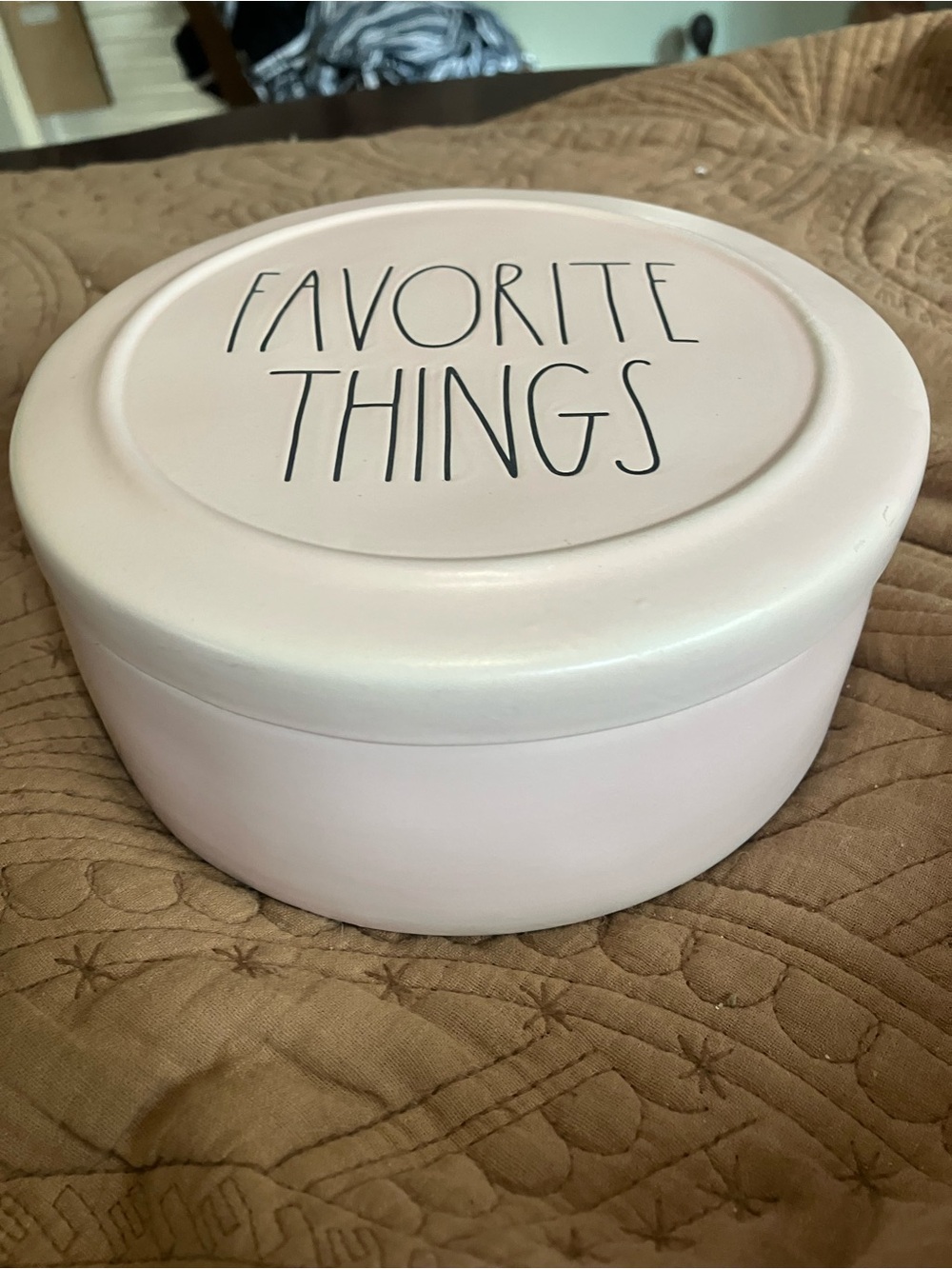 'Rae Dunn Favorite Things' Round Ceramic Box in Pale Pink